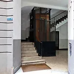 Elegant Apartment At Chiaia By Wonderful Italy