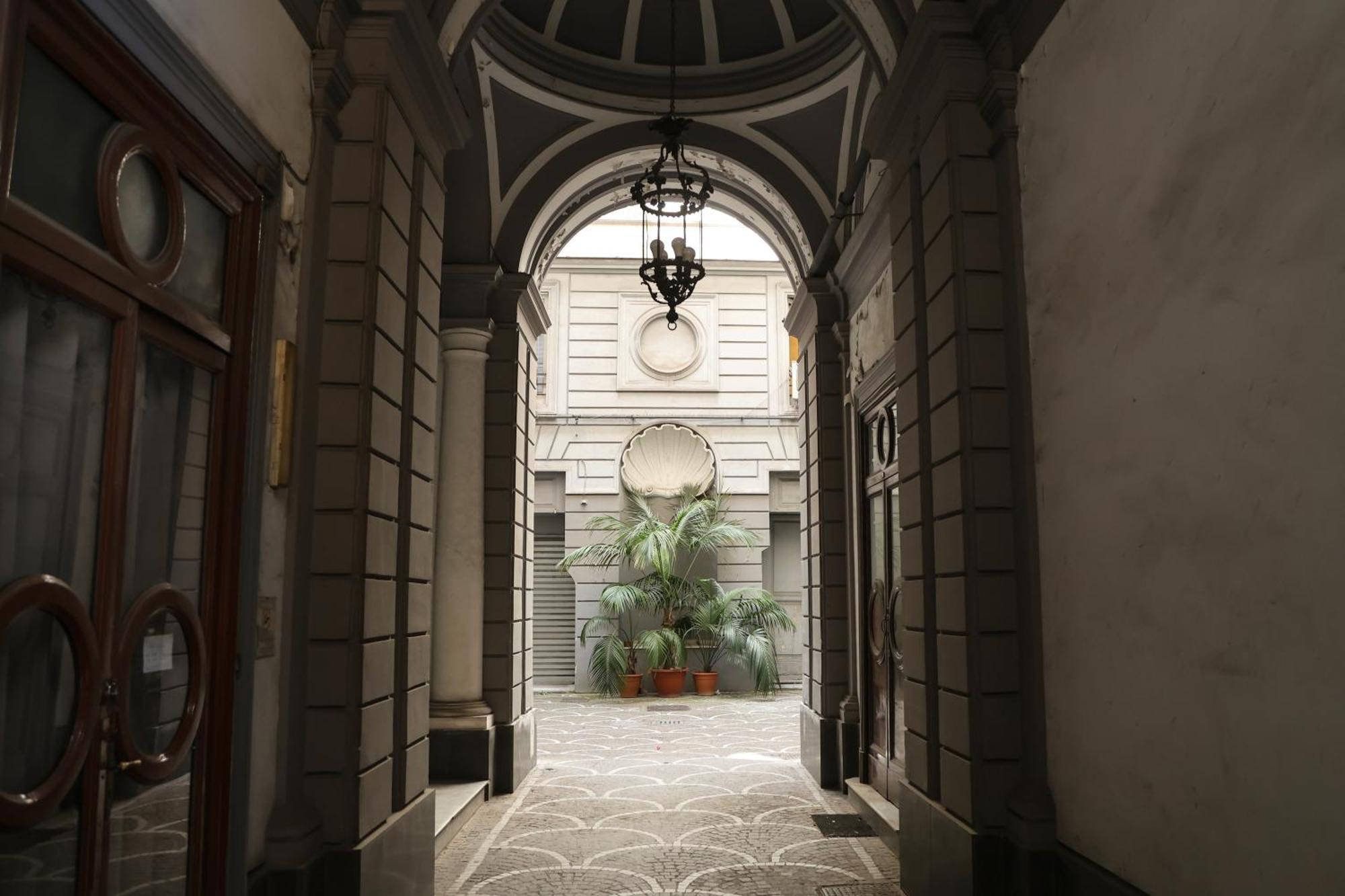 Appartement Elegant At Chiaia By Wonderful Italy